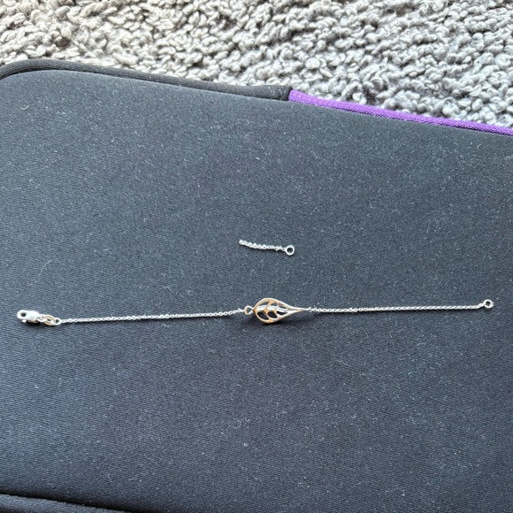 Na Hoku White Gold Bracelet - Picture 4 of 6